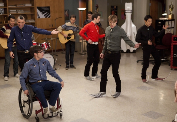 Photo Flash: New Shots Released from GLEE's Michael Jackson Episode! Image