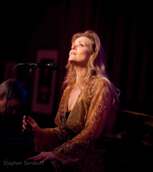 Photo Coverage: Tierney Sutton Plays Birdland 