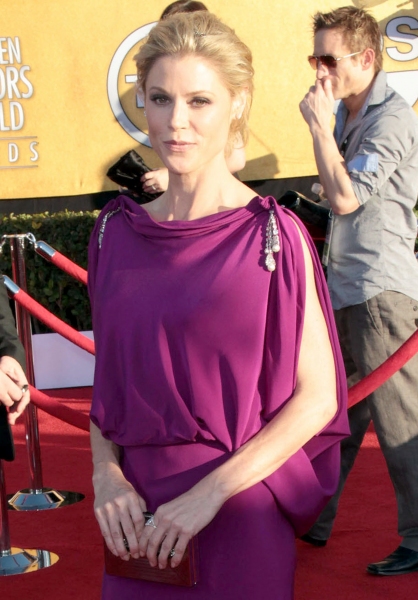 Julie Bowen pictured at the 18th Annual Screen Actors Guild Awards - arrivals held at Photo