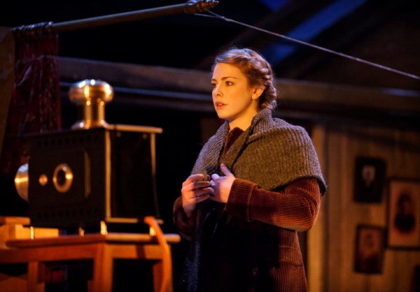 Photo Coverage: First Look at National Theatre Live's TRAVELLING LIGHT Image