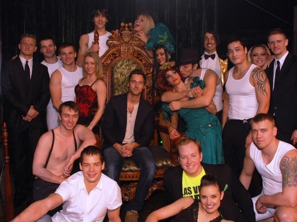 Photo Flash: Ryan Eggold, Evan Peters, Casper Van Dien and Catherine Oxenberg Visit ABSINTHE Image