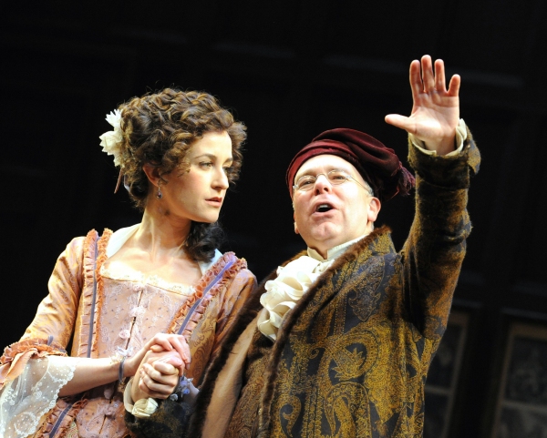 Photo Coverage: Sophie Thompson in SHE STOOPS TO CONQUER At National Theatre 