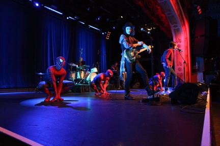 Photo Flash: Cast of SPIDER-MAN Performs on IMUS Image