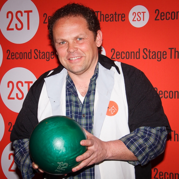 Photo Coverage: Alec Baldwin, Bobby Cannavale & More Come out for Second Stage Bowling Benefit! 