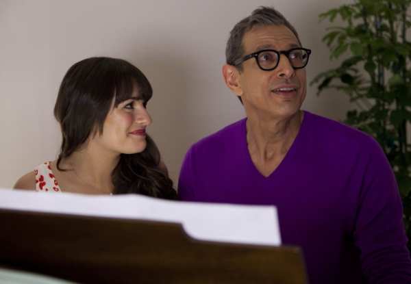 Photo Flash: First Look at GLEE's 'Heart' Episode Image