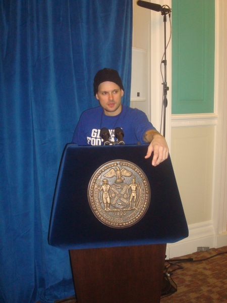 Photo Flash: Go Giants! ROCK OF AGES Plays the Super Bowl Parade! Image