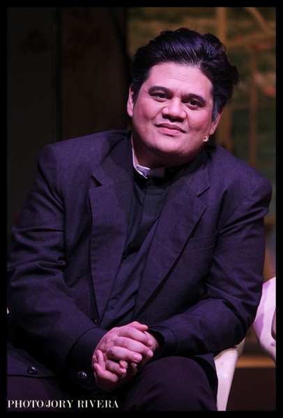 Photo Flash: Ken Ludwig’s LEADING LADIES Opens In Manila Image