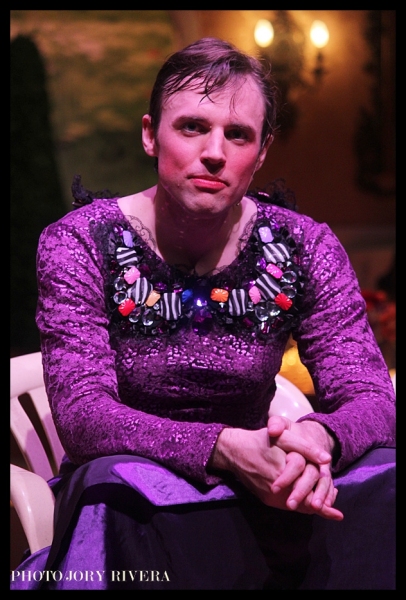 Photo Flash: Ken Ludwig’s LEADING LADIES Opens In Manila Image