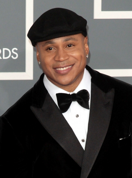 Photo Flash: 2012 Grammy Awards- Red Carpet Coverage! Image