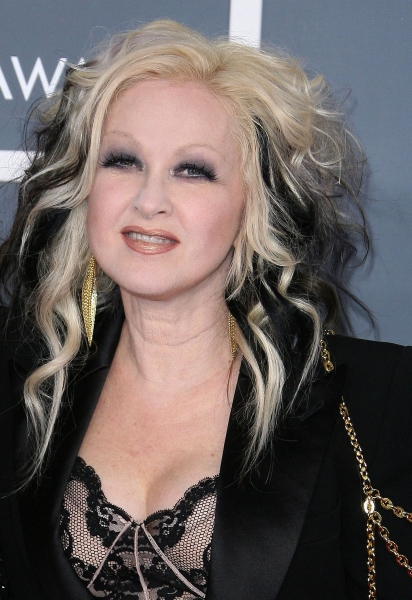 Photo Coverage: Red Carpet Fashions from the 2012 Grammys! Image
