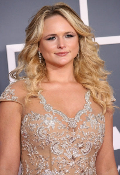 Photo Coverage: Red Carpet Fashions from the 2012 Grammys! Image