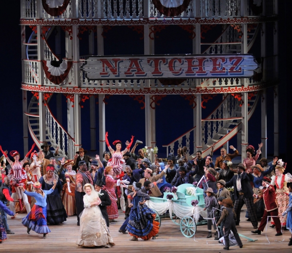 Photo Flash: SHOW BOAT Opens at Lyric Opera Image