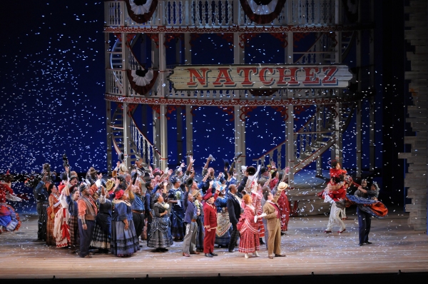Photo Flash: SHOW BOAT Opens at Lyric Opera Image