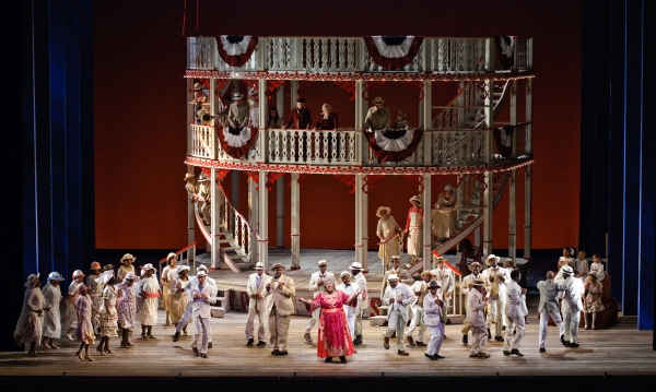 Photo Flash: SHOW BOAT Opens at Lyric Opera 