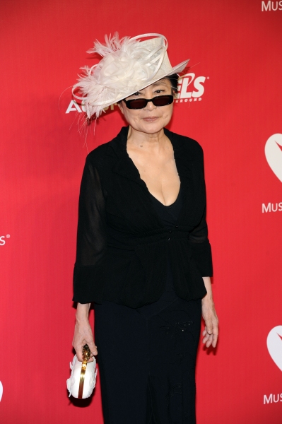 Photo Flash: Alicia Keys, Katy Perry, et al. at the 2012 Music Cares Gala Image