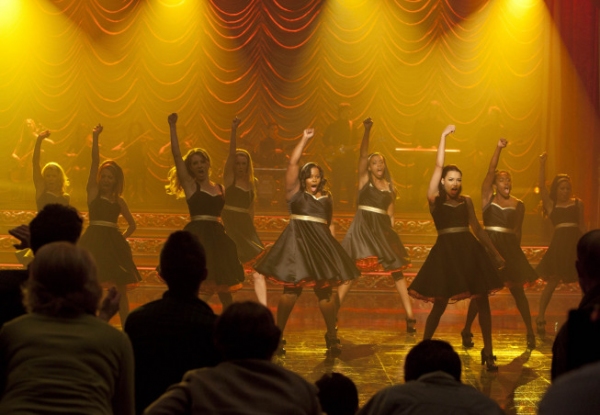 Photo Flash: Sneak Peek - GLEE's Winter Finale, 'On My Way!' Image