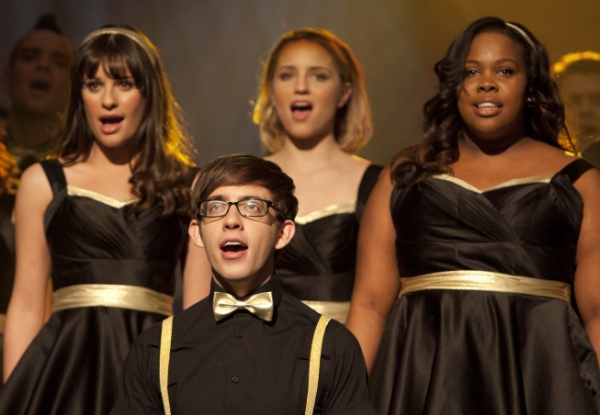 Photo Flash: Sneak Peek - GLEE's Winter Finale, 'On My Way!' Image