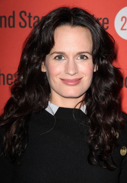 Elizabeth Reaser Photo