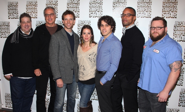 The ensemble cast: Bruce Dow, Tom Hewitt, Paul Nolan, Chilina Kennedy, Josh Young, Ma Photo