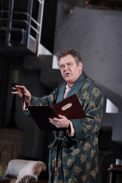 Photo Flash: Lindsay Duncan, Jeremy Northam, et al. in HAY FEVER Image