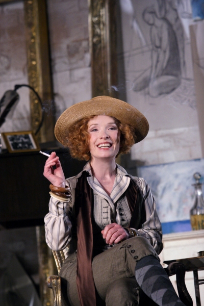 Photo Flash: Lindsay Duncan, Jeremy Northam, et al. in HAY FEVER Image
