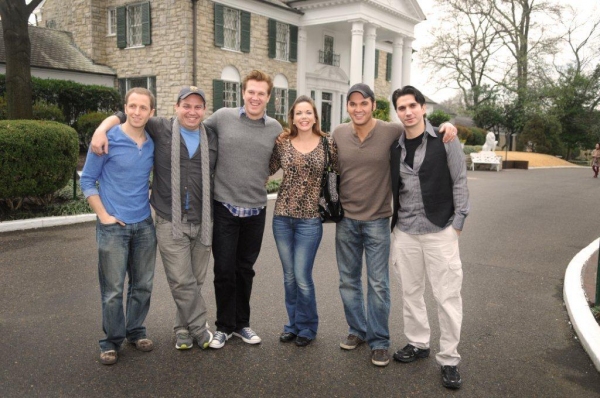Photo Flash: MILLION DOLLAR QUARTET Tour Cast Visits to Elvis' Graceland Image