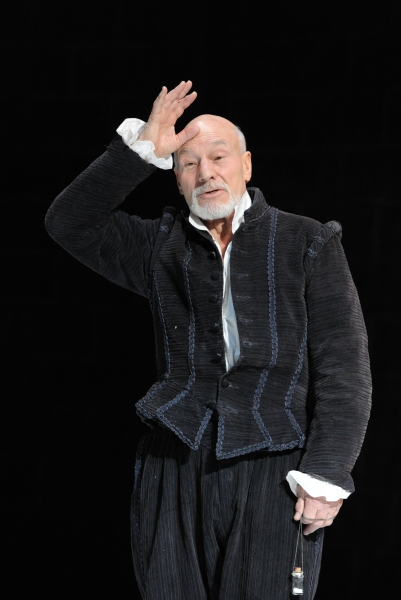 Photo Flash: First Look at Patrick Stewart in BINGO at The Young Vic Image
