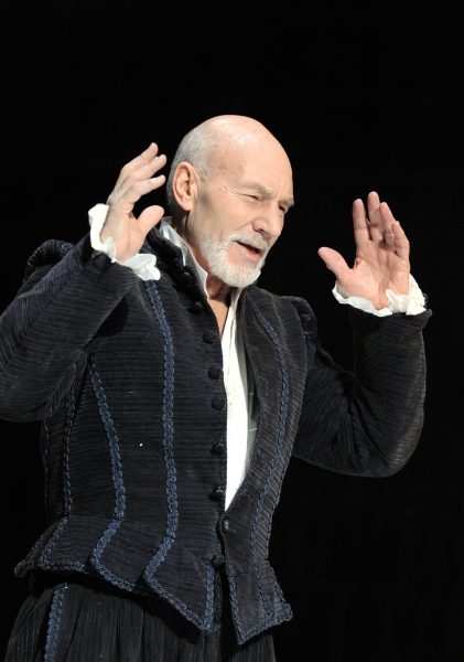 Photo Flash: First Look at Patrick Stewart in BINGO at The Young Vic Image