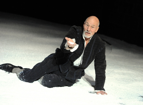 Photo Flash: First Look at Patrick Stewart in BINGO at The Young Vic Image