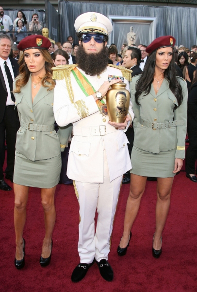 Photo Coverage: 2012 Academy Awards - Red Carpet Part 2 Image