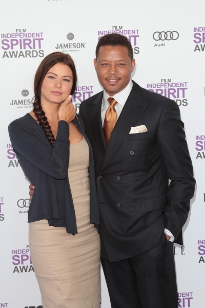 Photo Coverage: 2012 Starry Spirit Awards Red Carpet - Zac Efron, Michelle WIlliams & More! Image