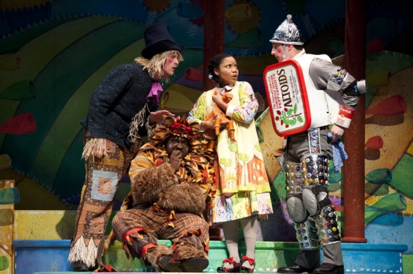 Photo Flash: Alliance Theatre Presents THE WIZARD OF OZ Image