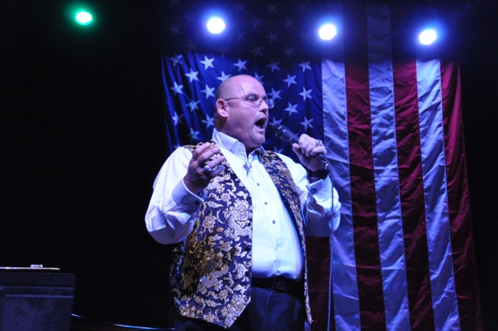 Photos: Ronan Tynan Plays Patchouge Theatre Image