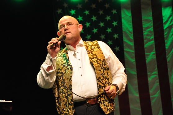 Photos: Ronan Tynan Plays Patchouge Theatre Image