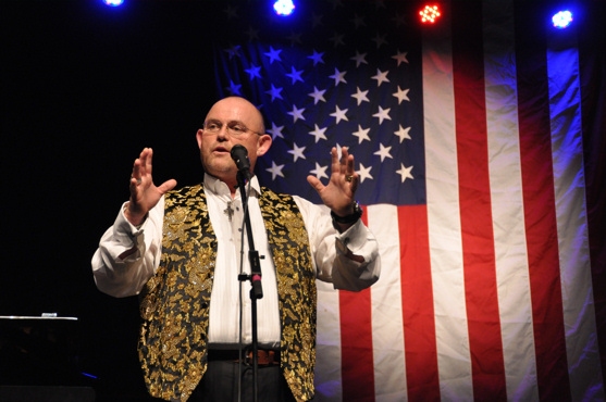 Photos: Ronan Tynan Plays Patchouge Theatre Image