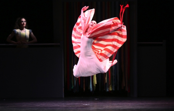Photo Flash: Martha Graham Company Production Photos Image