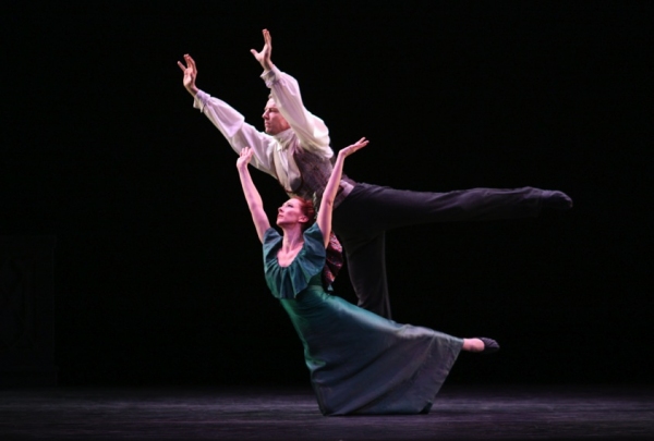 Photo Flash: Martha Graham Company Production Photos Image