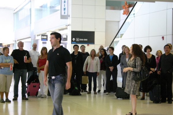 Photo Flash: Florida Grand Opera's Flash Mob at Miami Airport 