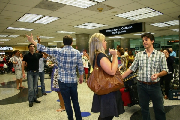 Photo Flash: Florida Grand Opera's Flash Mob at Miami Airport Image