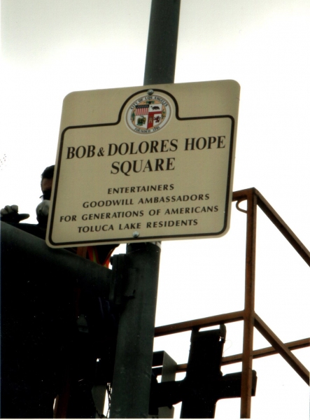 Photo Flash: Bob and Dolores Hope Square Unveiled Image