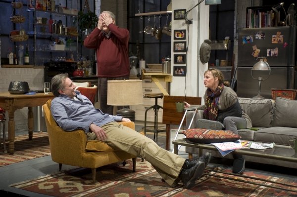 Photo Flash: First Look At TIME STANDS STILL At Steppenwolf Theatre Company Image