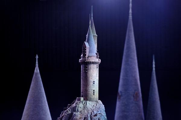 Photo Flash: Check Out HARRY POTTER's Hogwarts Castle Model! Image