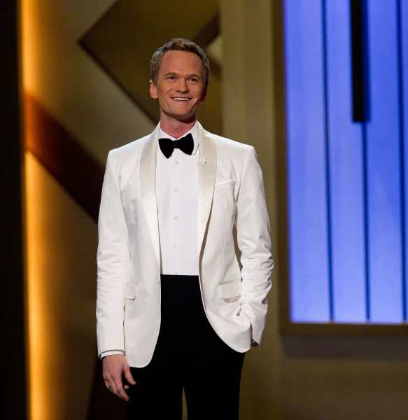 Photo Coverage: Jennifer Hudson, Neil Patrick Harris, Carole King & More Open Smith Center for the Performing Arts Image