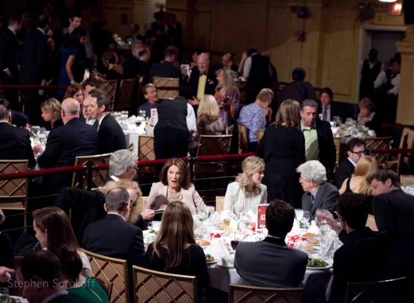 Photo Coverage: Debra Messing, Marlo Thomas & More Honor Linda Lavin at Vineyard Theatre Image