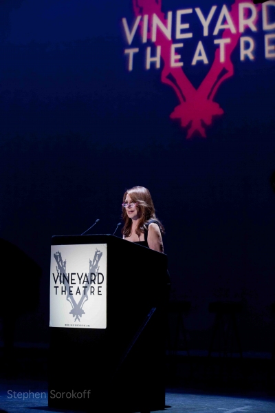 Photo Coverage: Debra Messing, Marlo Thomas & More Honor Linda Lavin at Vineyard Theatre Image
