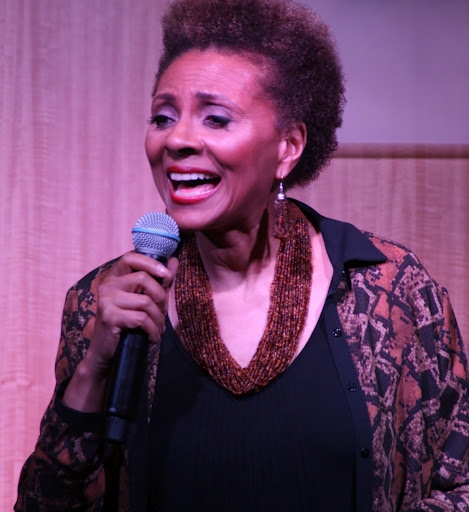 Photo Flash: Leslie Uggams Performs Live at Barnes & Noble Image