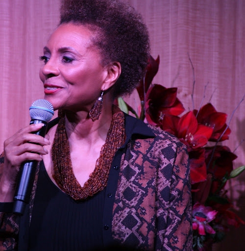 Photo Flash: Leslie Uggams Performs Live at Barnes & Noble Image