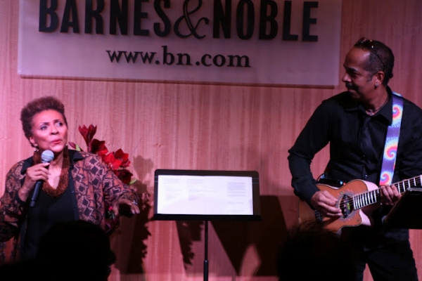 Photo Flash: Leslie Uggams Performs Live at Barnes & Noble Image
