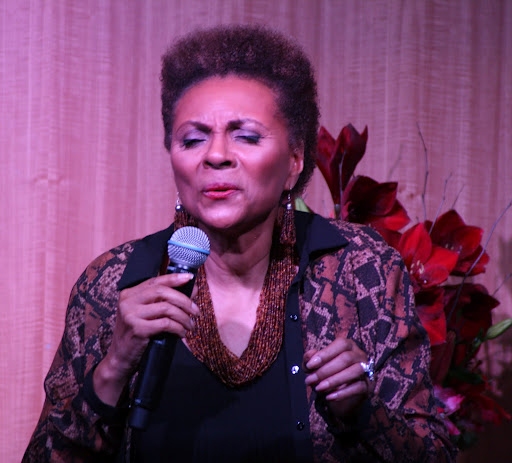 Photo Flash: Leslie Uggams Performs Live at Barnes & Noble Image