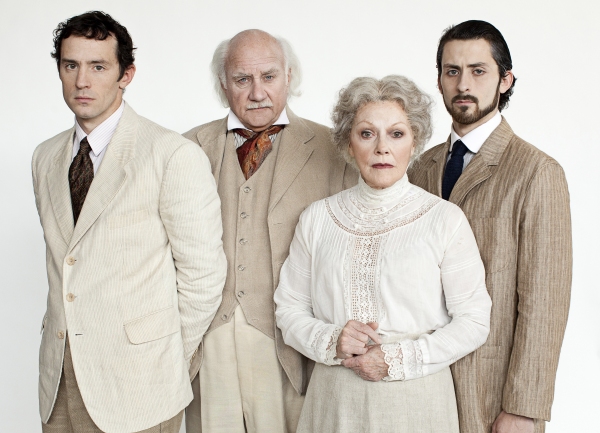 Photo Flash: First Look at Arena Stage's LONG DAY'S JOURNEY INTO NIGHT Image